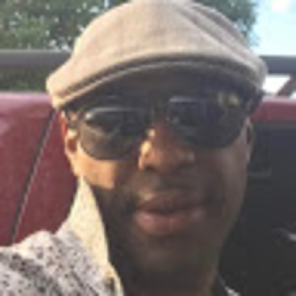 Meet your Posher, Emmanuel